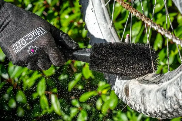 Muc-Off Wheel & Component Brush