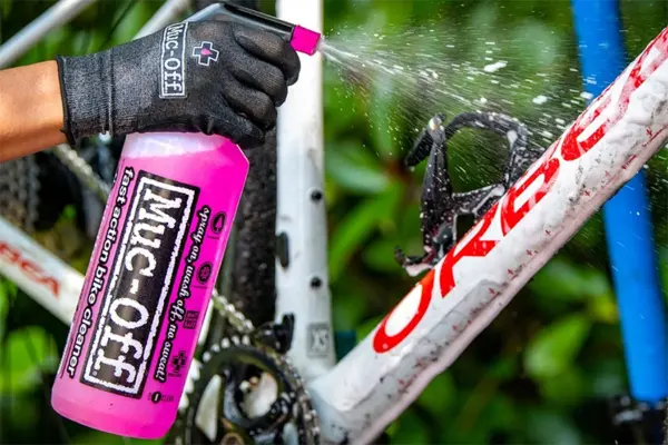 Muc-Off Mo94 Lubricant, Nano Bike Cleaner, Bio Wet Lube Kit