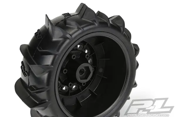 Proline Dumont Paddle Sc Tyres on Black Raid 6x30 Wheel Slash
