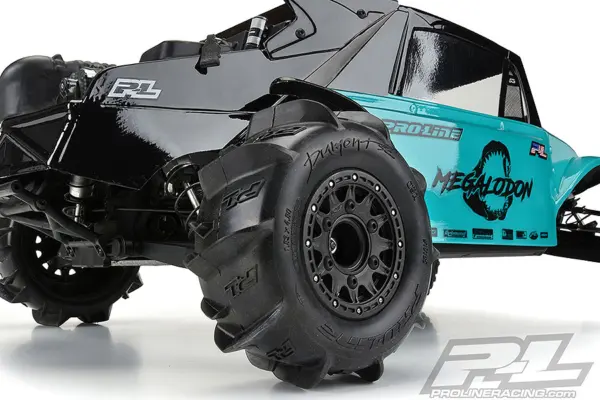 Proline Dumont Paddle Sc Tyres on Black Raid 6x30 Wheel Slash