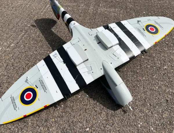 Xfly Supermarine Spitfire Mkix Green 1200mm No Landing Gear Without Tx/Rx/Bat