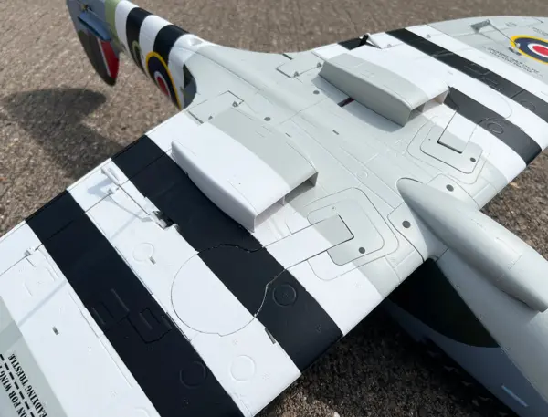 Xfly Supermarine Spitfire Mkix Green 1200mm No Landing Gear Without Tx/Rx/Bat