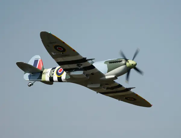 Xfly Supermarine Spitfire Mkix Green 1200mm Without Tx/Rx/Batt