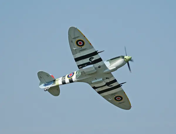 Xfly Supermarine Spitfire Mkix Green 1200mm Without Tx/Rx/Batt