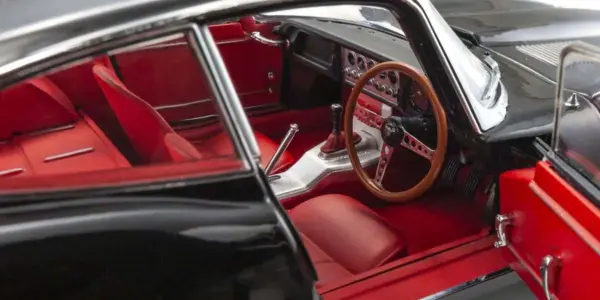 Kyosho 1:18 Jaguar E-Type 3.8l Coupe Mk1 1961 Black