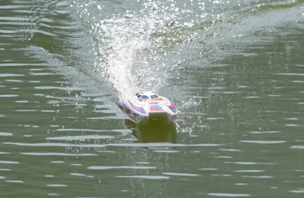 Joysway Magic Cat V6 Electric Abs 265mm Brushed 2.4g RTR Boat