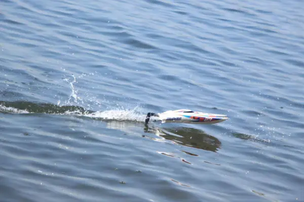 Joysway Magic Cat V6 Electric Abs 265mm Brushed 2.4g RTR Boat