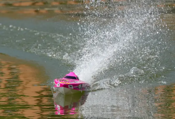 Joysway Rocket V2 Deep v Brushless Electric Abs 620mm 2.4g RTR Boat