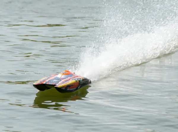 Joysway Monster Brushless Catamaran Elec Abs 570mm 2.4g RTR Boat