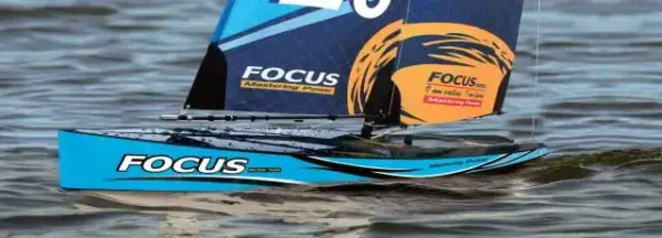 Joysway Focus III 995mm 2.4G RTR Sailboat (BL)