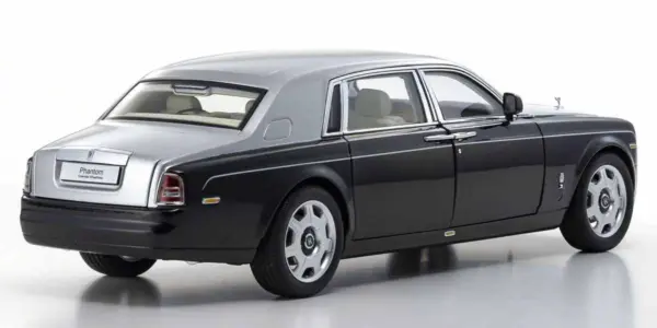 Kyosho 1:18 Rolls-Royce Phantom EWB 2012 Black Silver