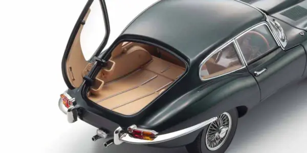 Kyosho 1:18 Jaguar E-Type 3.8L Coupe MK1 1961 British Racing Green