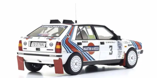 Kyosho 1:18 Lancia Delta HF 4WD Olympus Rally 1987 Martini Rossi Nr.3