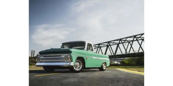 Kyosho Fazer Fz02 (L) Chevy C10 Fleetside Pickup 1966 1:10 Readyset