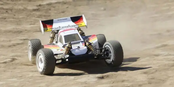 Kyosho Optima Mid 4WD 1:10 Kit *Legendary Series*