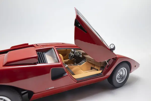 Kyosho 1:18 Lamborghini Countach LP400 1974