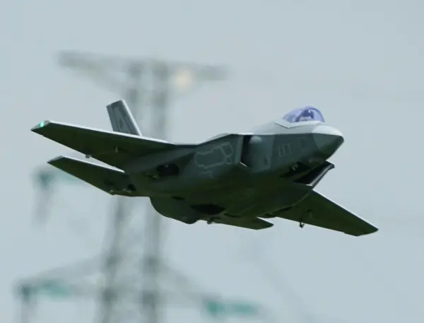 Xfly 70mm Edf F-35 Lightning 750mm With Retract Without Tx/Rx/Battery