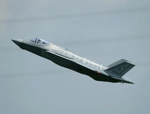 Xfly 70mm Edf F-35 Lightning 750mm With Retract Without Tx/Rx/Battery