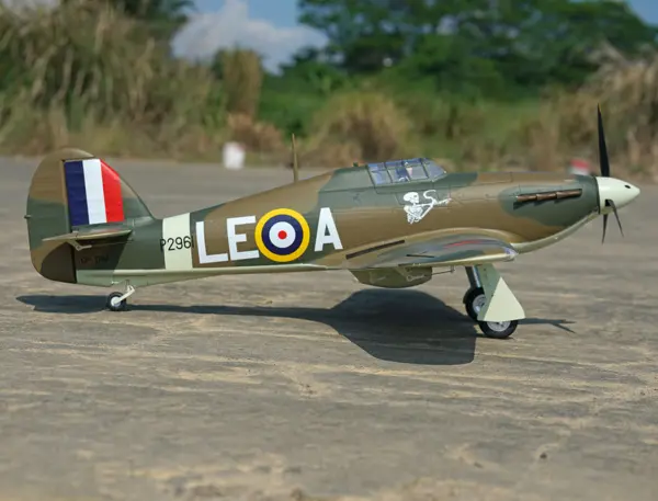 Xfly Hawker Hurricane Mk1 Brown/Green 1200mm PNP