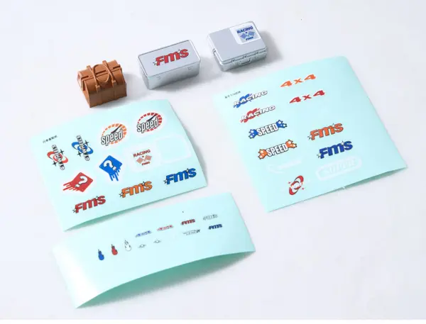 FMS 1:18 Luggage Carrier Set – view 3