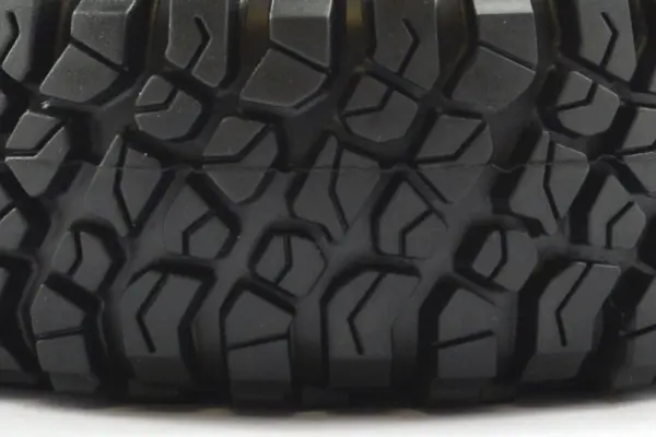 FTX Mauler 2.2" All Terrain Tyres Pre-Glued on Black Wheels (2)