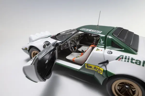 Kyosho 1:18 Lancia Stratos Hf s.munari Winner Monte Carlo 1975 nr.14