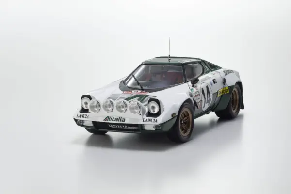 Kyosho 1:18 Lancia Stratos Hf s.munari Winner Monte Carlo 1975 nr.14