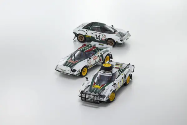 Kyosho 1:18 Lancia Stratos Hf s.munari 3rd Safari Rally 1977 nr.7
