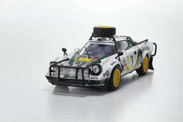 Kyosho 1:18 Lancia Stratos Hf s.munari 3rd Safari Rally 1977 nr.7