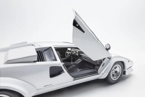 Kyosho 1:18 Lamborghini Countach Lp400 S White