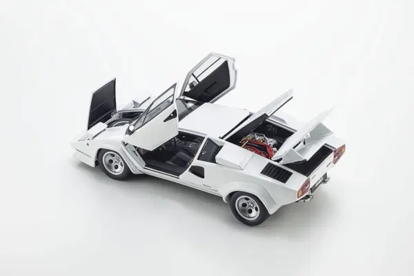 Kyosho 1:18 Lamborghini Countach Lp400 S White