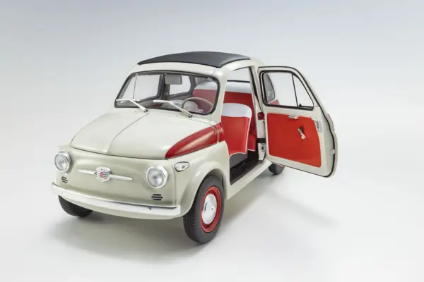 Kyosho 1:18 Fiat Nuova 500 Sport Light Gray/Red Line