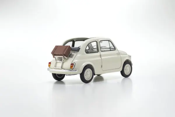 Kyosho 1:18 Fiat Nuova 500 Ivory Accessories Version