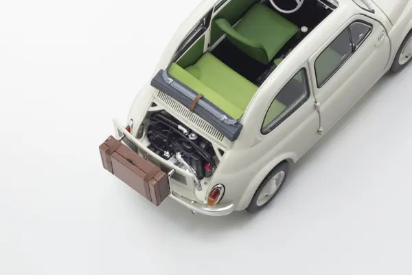 Kyosho 1:18 Fiat Nuova 500 Ivory Accessories Version