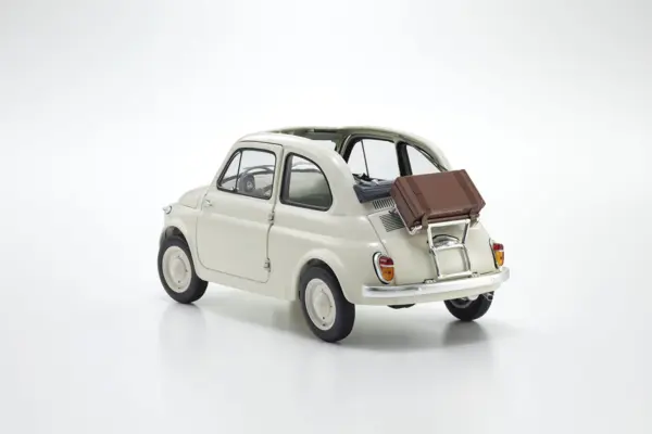 Kyosho 1:18 Fiat Nuova 500 Ivory Accessories Version