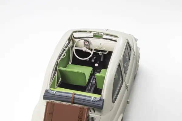 Kyosho 1:18 Fiat Nuova 500 Ivory Accessories Version