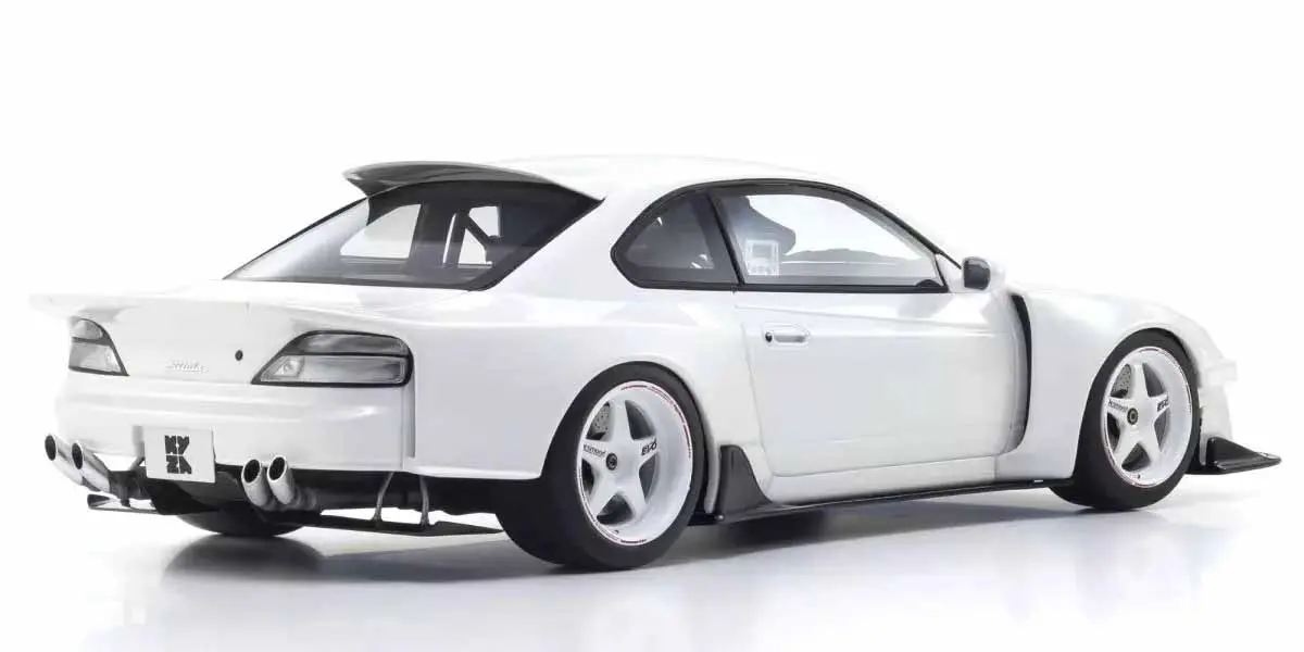 Kyosho 1:18 Samurai Collection Nissan Silvia S15 Khyzyl Saleem White – view 2