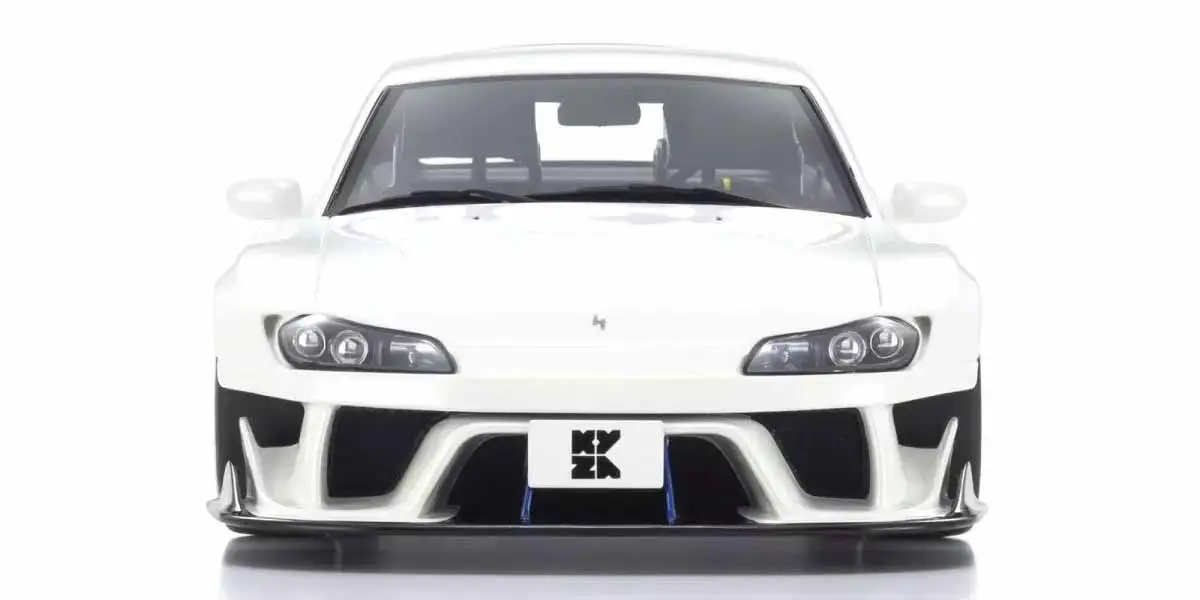 Kyosho 1:18 Samurai Collection Nissan Silvia S15 Khyzyl Saleem White – view 4