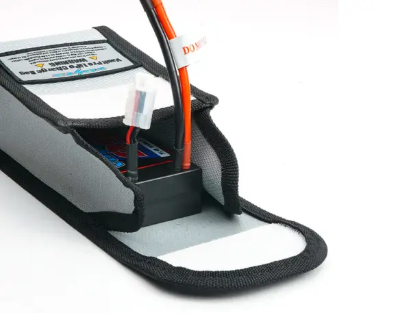 Voltz Vault Pro Lipo Charge Bag 14cm X 9.5CM X 5.5CM