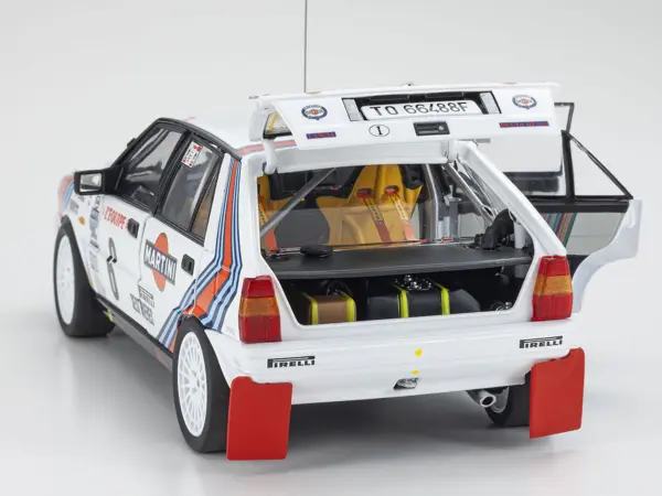 Kyosho 1:18 Lancia Delat Hf 4wd Monte Carlo 1987 Team Martini nr.6 – view 8