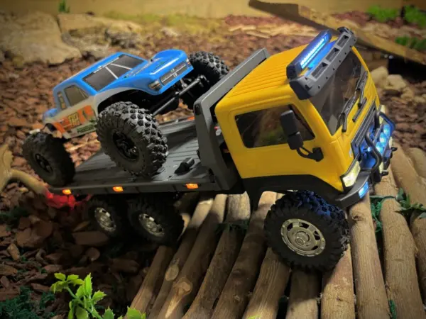 1:18 CR-18P "Tow Truck ARKTOS 6x6" yellow RTR