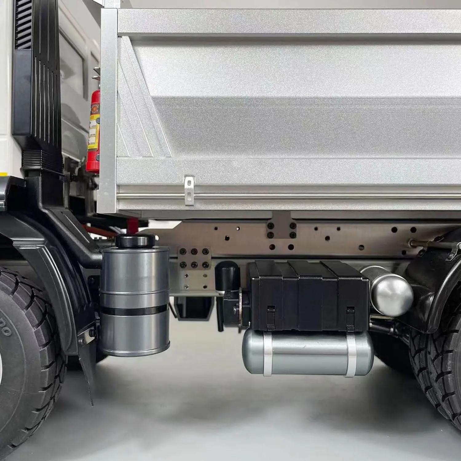 1/14 6x4 Hydraulic RC Dumper Trucks CNC Axles Metal Remote Controlled Tipper Car Toy Hobby Model for Adults Children