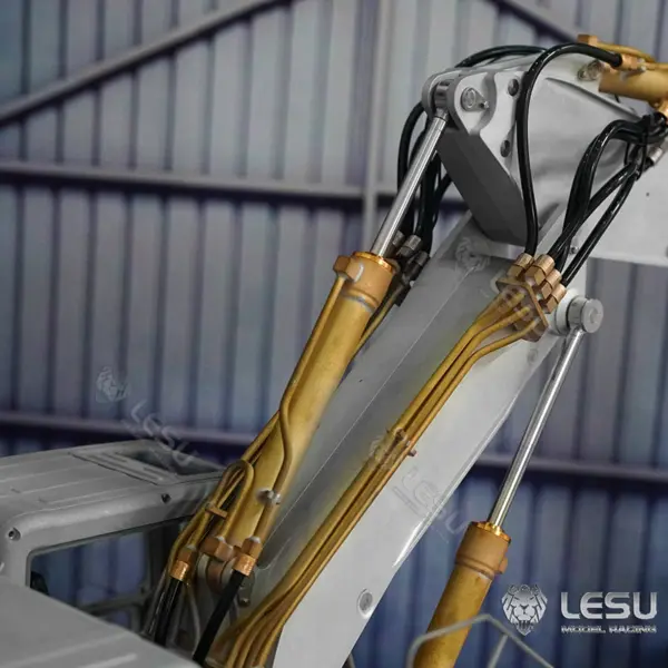 LESU 1/14 Metal Hydraulic RC Excavator Aoue ET26L Three-Section Arm Tracks Pump Fence Liquid Crystal Display Selector Grab Bucket