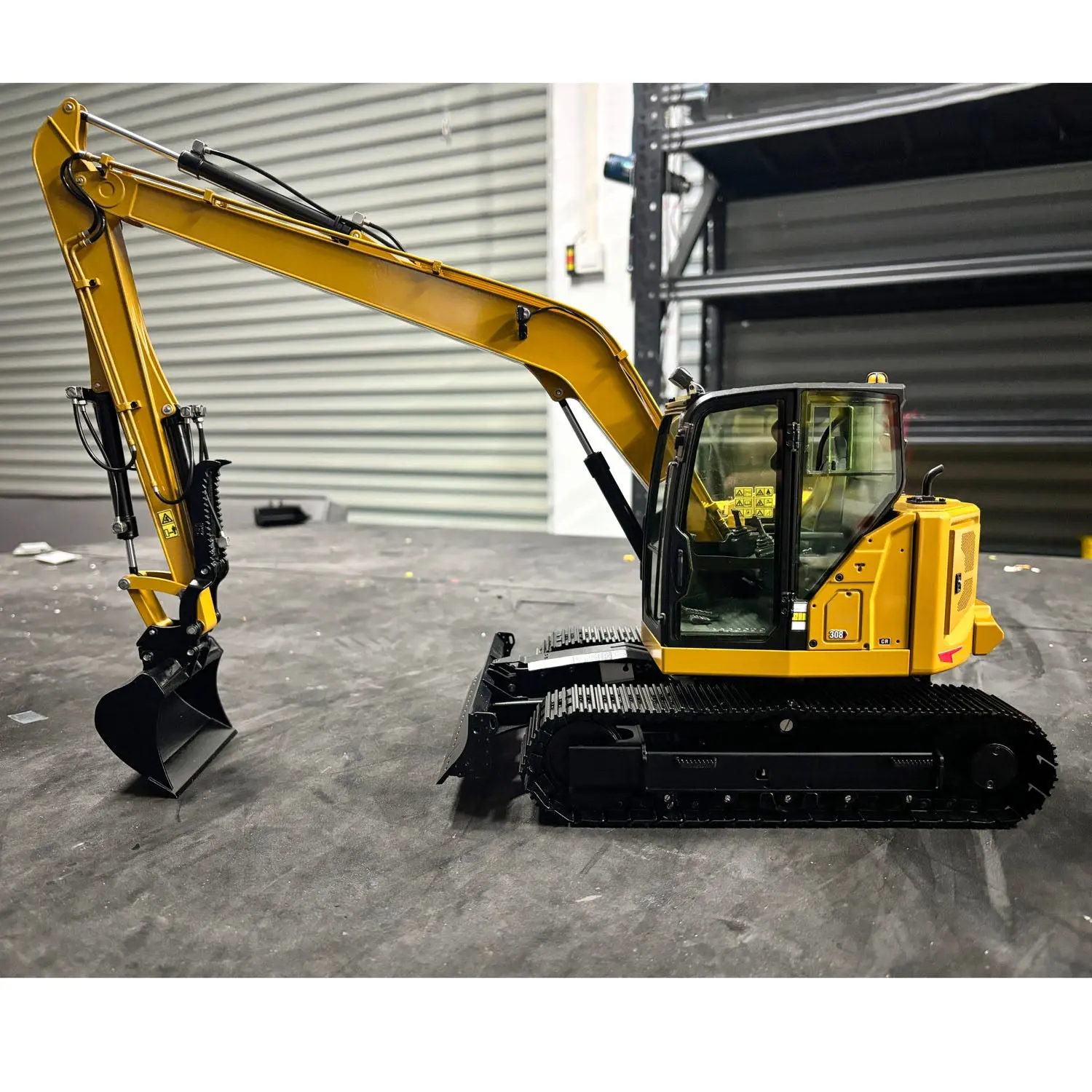 1/14 C308 RC Hydraulic Excavator 4 Valve Remote Control Construction Vehicle Extended Arm Brushless Motor No Sounds Charger