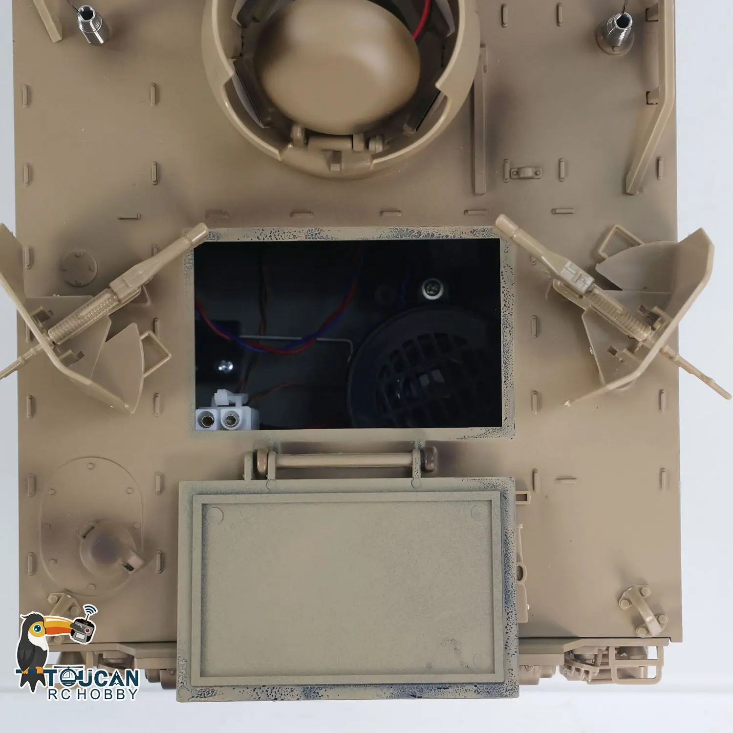 1/16 Tongde RC Tank M2412-B M113A1 ACAV Infrared 360 Turret Rotation Smoking Light Sound Remote Control Electric Model RTR