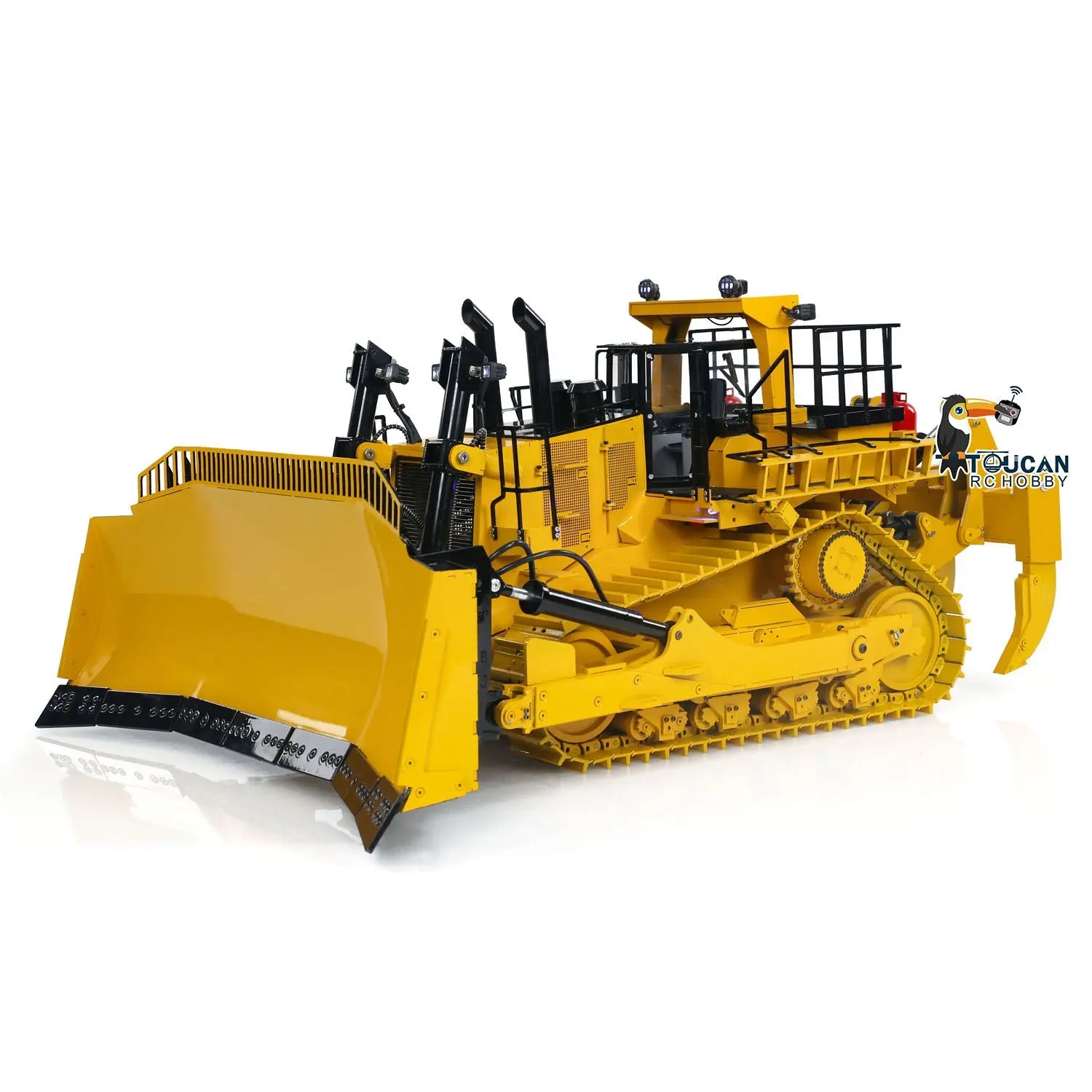1/14 D11T 3-Plow RC Hydraulic Heavy-duty Bulldozer Remote Control Dozers PL18EV Sound Light Smoke Assembled and Painted