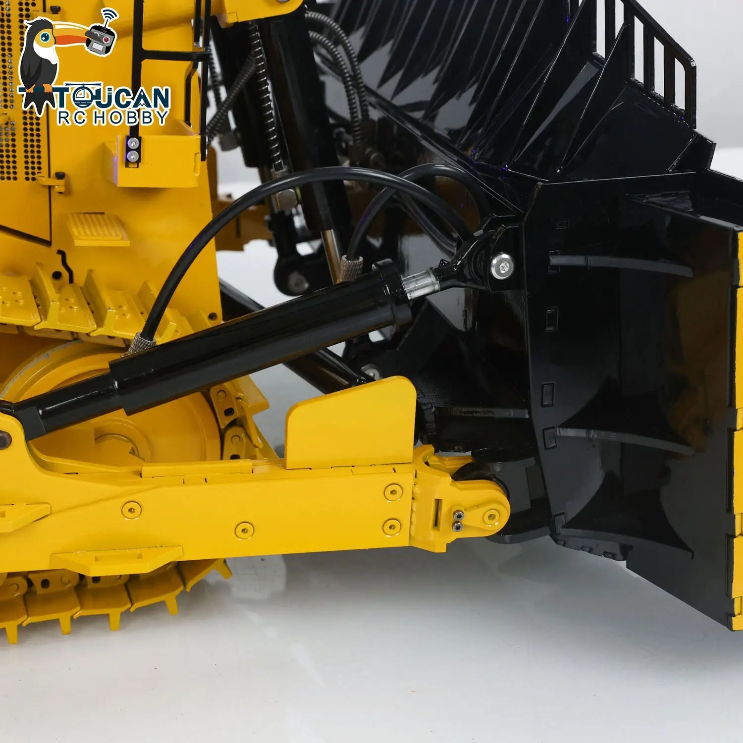 1/14 D11T 3-Plow RC Hydraulic Heavy-duty Bulldozer Remote Control Dozers PL18EV Sound Light Smoke Assembled and Painted