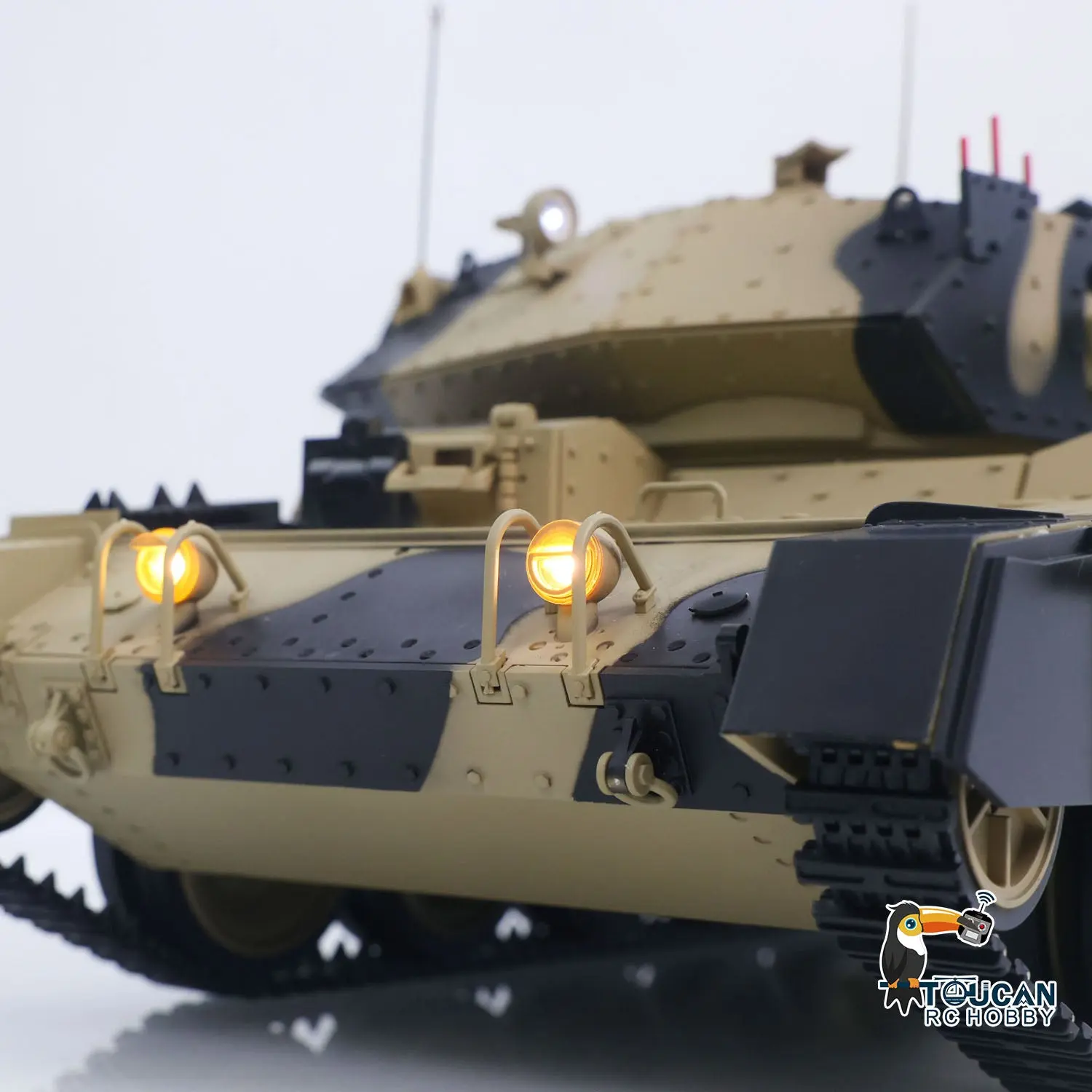 1/16 2.4G RC Military Tank CoolBank Crusader MK III Wireless Control Battle Tank Model 360??Turret Rotary Smoke Sound Lights RTR