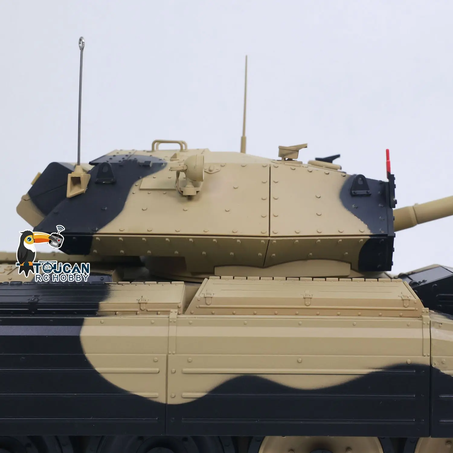 1/16 2.4G RC Military Tank CoolBank Crusader MK III Wireless Control Battle Tank Model 360??Turret Rotary Smoke Sound Lights RTR