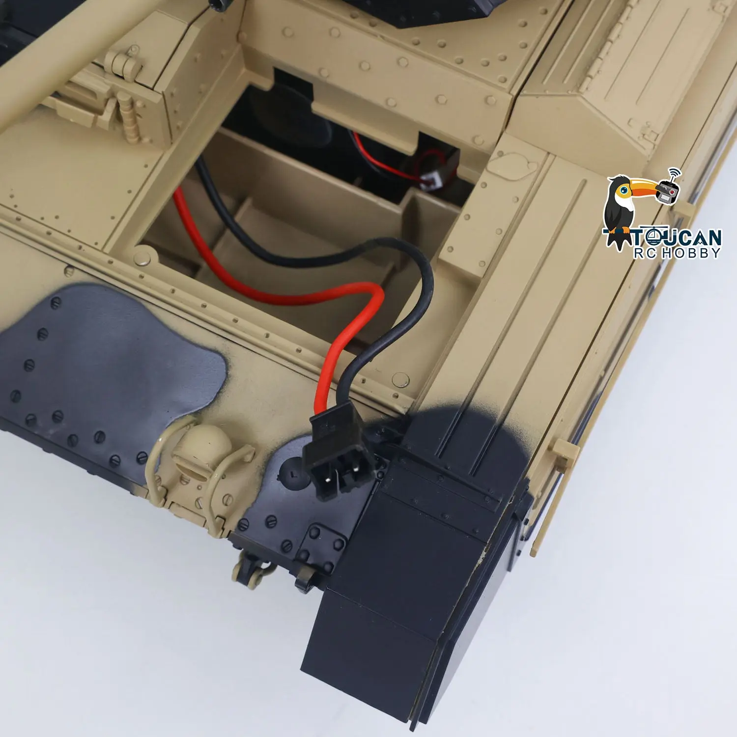 1/16 2.4G RC Military Tank CoolBank Crusader MK III Wireless Control Battle Tank Model 360??Turret Rotary Smoke Sound Lights RTR